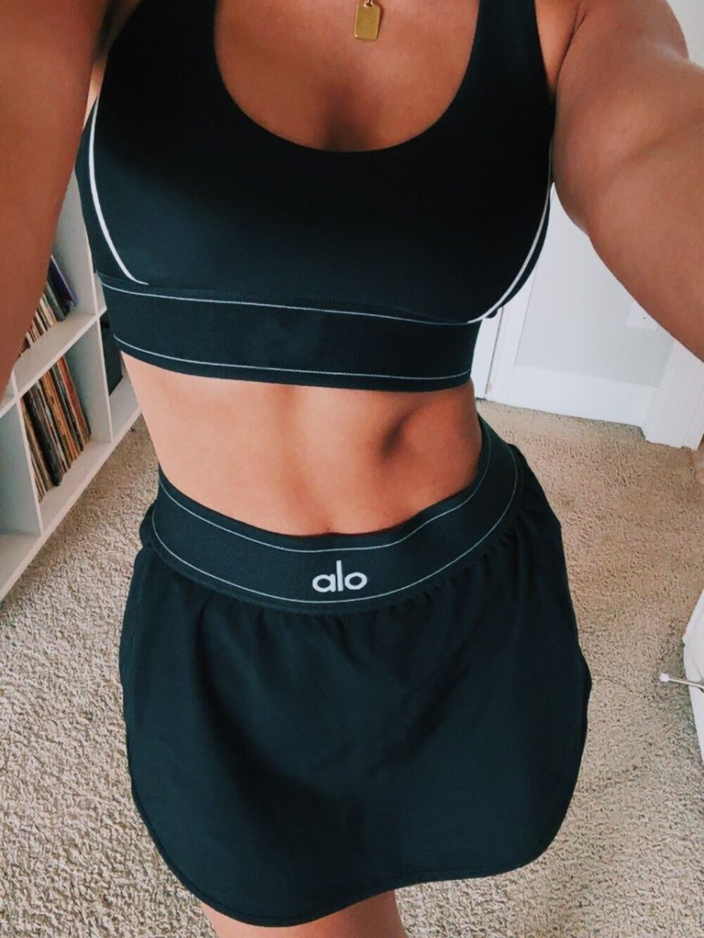 NWT🏷️ALO Yoga tennis skirt classic black versatile style 🖤